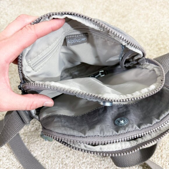 Kipling Taupe Nylon Crossbody Bag VGUC Zip Top Adjustable Strap Many Pockets - Picture 7 of 10